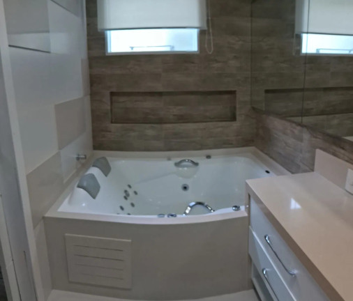 Imagem Casa com 4 Quartos à Venda, 180 m² em Estreito - Florianópolis