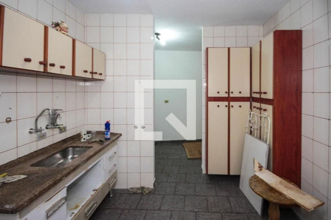 Imagem Sobrado com 3 Quartos à Venda, 200 m² em Vila Tolstoi - São Paulo Imagem Sobrado com 3 Quartos à Venda, 200 m² em Vila Tolstoi - São Paulo