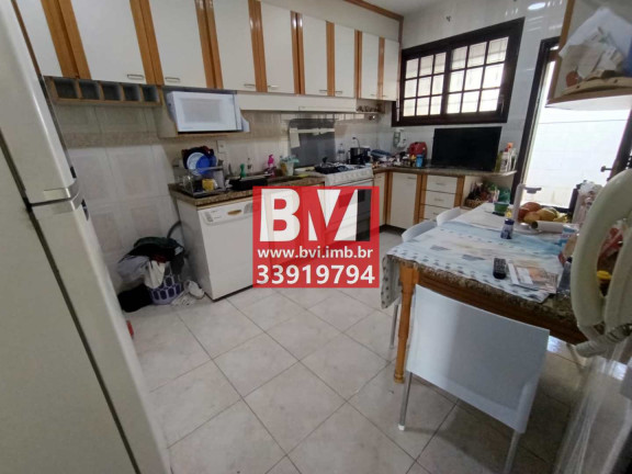 Imagem Casa com 3 Quartos à Venda, 340 m² em Vila Da Penha - Rio De Janeiro Imagem Casa com 3 Quartos à Venda, 340 m² em Vila Da Penha - Rio De Janeiro