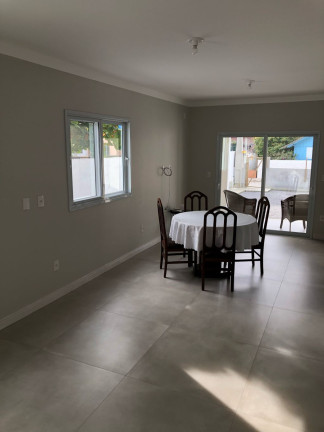 Imagem Sobrado com 3 Quartos à Venda, 240 m² em Enseada Da Pinheira - Palhoça Imagem Sobrado com 3 Quartos à Venda, 240 m² em Enseada Da Pinheira - Palhoça