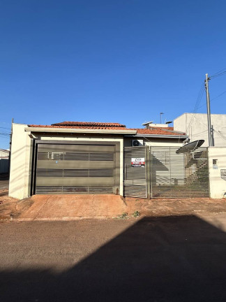 Casa à Venda,  em Tangará Da Serra