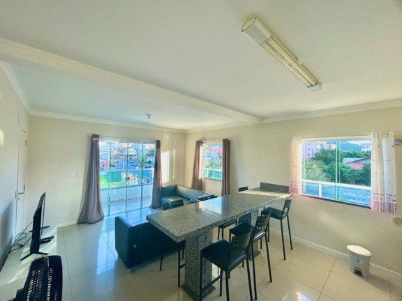 Imagem Apartamento com 2 Quartos para Temporada, 75 m² em Bombas - Bombinhas Imagem Apartamento com 2 Quartos para Temporada, 75 m² em Bombas - Bombinhas