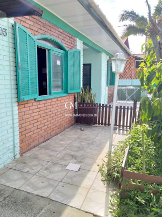 Imagem Casa com 5 Quartos à Venda, 170 m² em Predial - Torres Imagem Casa com 5 Quartos à Venda, 170 m² em Predial - Torres