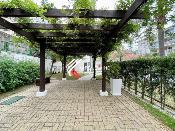 Apartamento com 2 Quartos à Venda, 65 m² em Capoeiras - Florianópolis