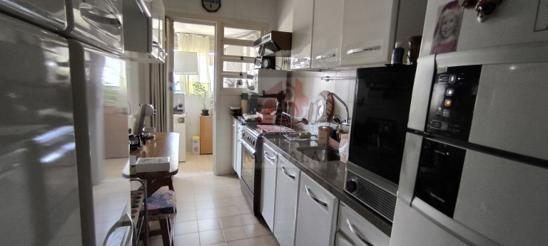 Imagem Apartamento com 2 Quartos à Venda, 84 m² em Menino Deus - Porto Alegre Imagem Apartamento com 2 Quartos à Venda, 84 m² em Menino Deus - Porto Alegre