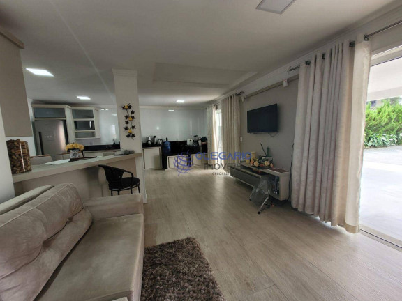 Imagem Sobrado com 4 Quartos à Venda, 233 m² em Armação - Penha