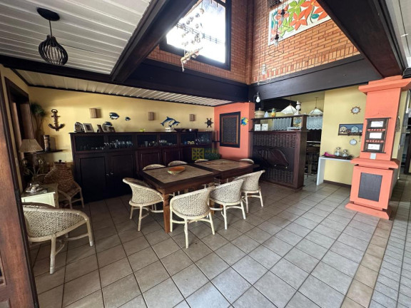 Imagem Casa com 6 Quartos para Alugar ou Temporada, 400 m² em Centro - Porto Belo Imagem Casa com 6 Quartos para Alugar ou Temporada, 400 m² em Centro - Porto Belo