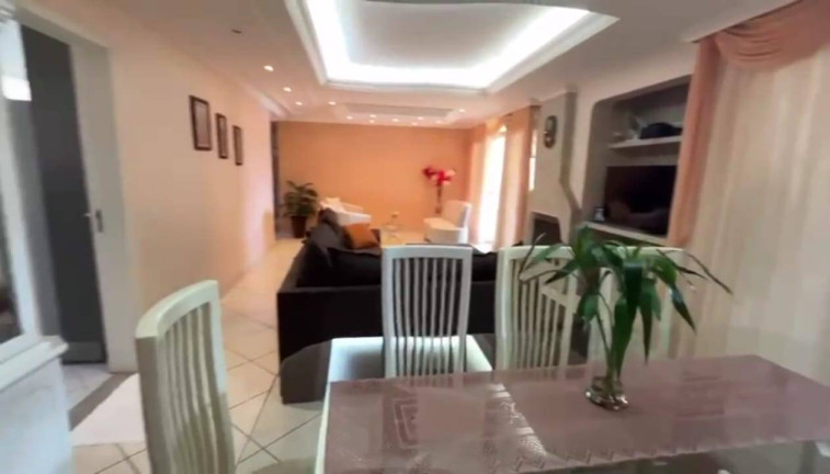 Imagem Chácara com 3 Quartos à Venda, 1.975 m² em Caxambú - Jundiaí Imagem Chácara com 3 Quartos à Venda, 1.975 m² em Caxambú - Jundiaí