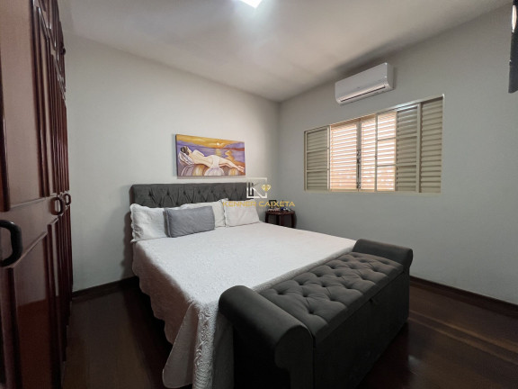 Imagem Casa com 3 Quartos à Venda, 251 m² em Caiçaras - Patos De Minas Imagem Casa com 3 Quartos à Venda, 251 m² em Caiçaras - Patos De Minas