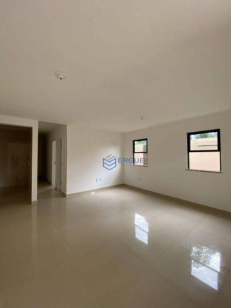 Casa com 4 Quartos à Venda, 125 m² em Messejana - Fortaleza