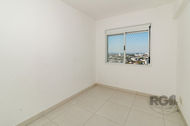 Imagem Imóvel com 2 Quartos à Venda, em Vila Ipiranga - Porto Alegre Imagem Imóvel com 2 Quartos à Venda, em Vila Ipiranga - Porto Alegre