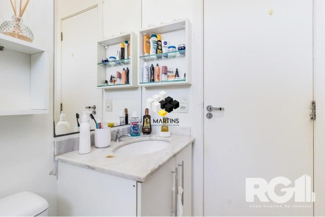Imagem Apartamento com 3 Quartos à Venda, 68 m² em Vila Ipiranga - Porto Alegre Imagem Apartamento com 3 Quartos à Venda, 68 m² em Vila Ipiranga - Porto Alegre