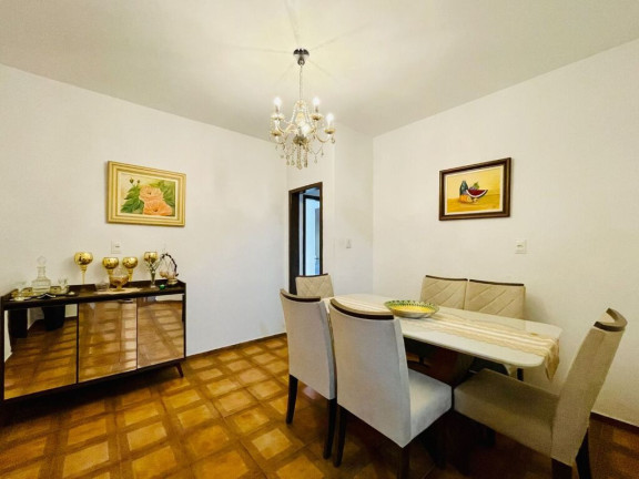 Imagem Casa com 4 Quartos à Venda, 242 m² em Garcia - Blumenau