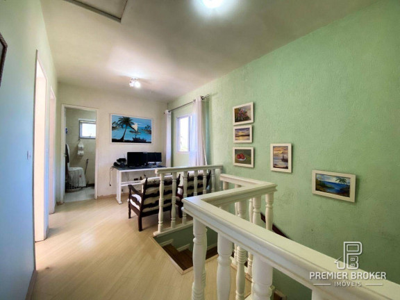 Imagem Casa com 4 Quartos à Venda, 213 m² em Iucas - Teresópolis
