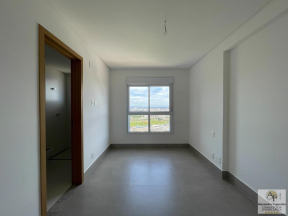 Imagem Apartamento com 3 Quartos à Venda, 121 m² em Park Lozandes - Goiânia