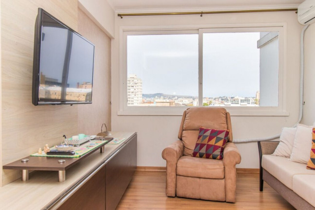 Imagem Imóvel com 2 Quartos à Venda, 68 m² em Centro Histórico - Porto Alegre Imagem Imóvel com 2 Quartos à Venda, 68 m² em Centro Histórico - Porto Alegre