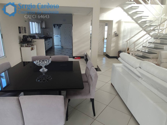 Sobrado com 3 Quartos à Venda, 300 m² em Cibratel Ii - Itanhaém