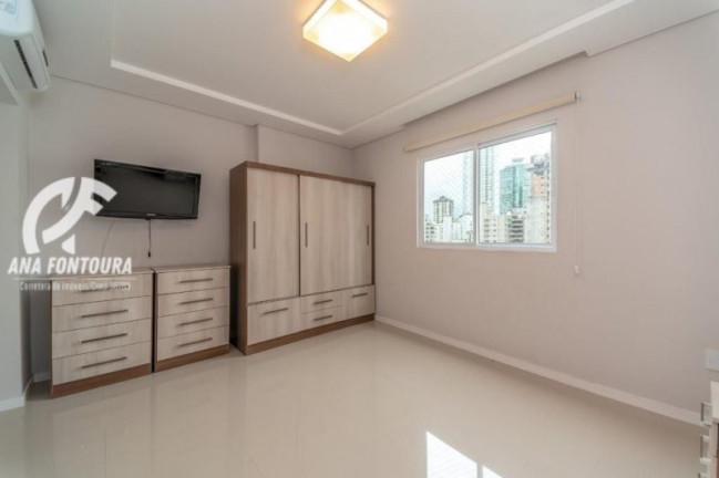 Imagem Apartamento com 3 Quartos à Venda, 122 m² em Centro - Balneário Camboriú Imagem Apartamento com 3 Quartos à Venda, 122 m² em Centro - Balneário Camboriú