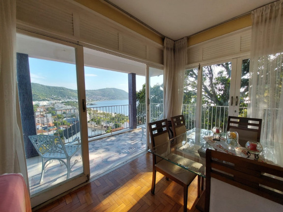 Casa com 6 Quartos à Venda, 900 m² em São Francisco - Niterói