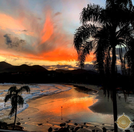 Imagem Sobrado com 5 Quartos à Venda, 1.000 m² em Tenório - Ubatuba Imagem Sobrado com 5 Quartos à Venda, 1.000 m² em Tenório - Ubatuba