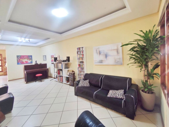 Imagem Casa com 2 Quartos à Venda, 194 m² em Jardim Botânico - Porto Alegre