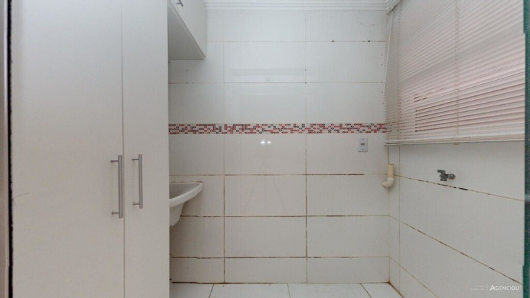 Imagem Imóvel com 1 Quarto à Venda, 36 m² em Cristal - Porto Alegre Imagem Imóvel com 1 Quarto à Venda, 36 m² em Cristal - Porto Alegre