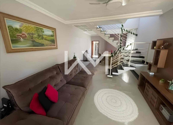 Imagem Sobrado com 3 Quartos à Venda, 120 m² em Vila Pilar - Arujá Imagem Sobrado com 3 Quartos à Venda, 120 m² em Vila Pilar - Arujá