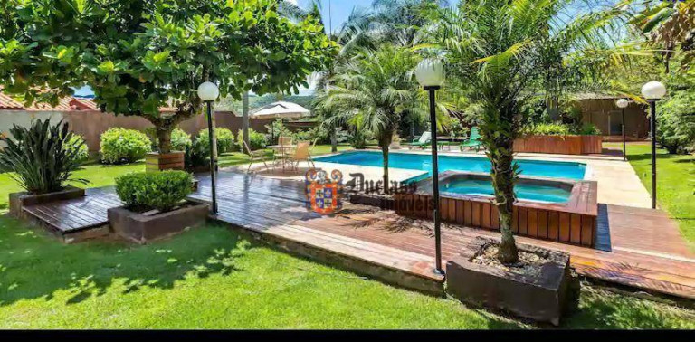 Sobrado com 4 Quartos à Venda, 351 m² em Recanto Tranqüilo - Atibaia