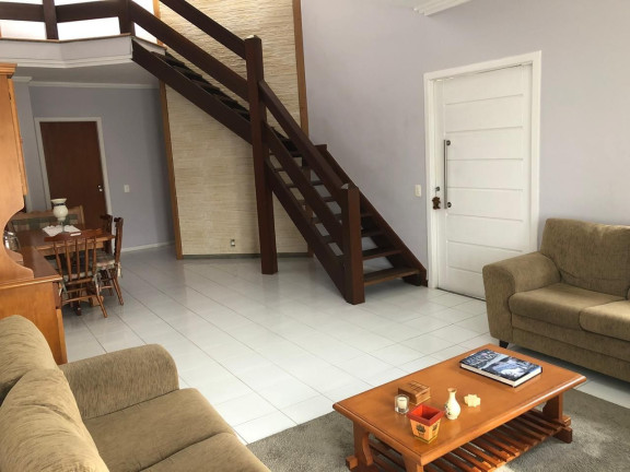 Imagem Casa com 4 Quartos à Venda, 233 m² em Tijuca - Teresópolis Imagem Casa com 4 Quartos à Venda, 233 m² em Tijuca - Teresópolis