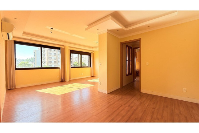 Apartamento com 2 Quartos à Venda, 70 m² em Menino Deus - Porto Alegre