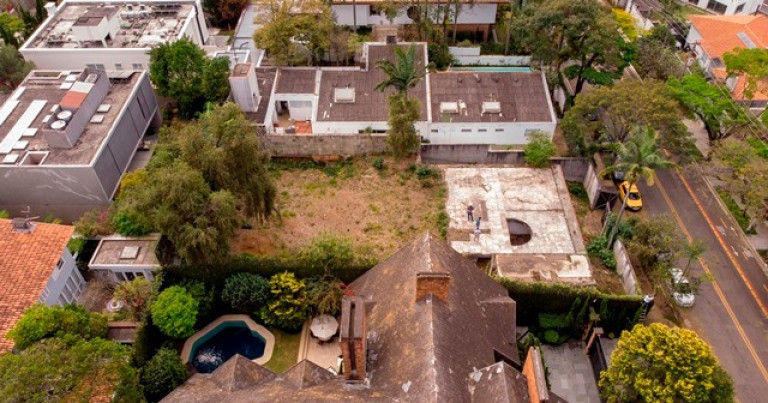 Terreno à Venda, 777 m² em Jardim Guedala - Sp