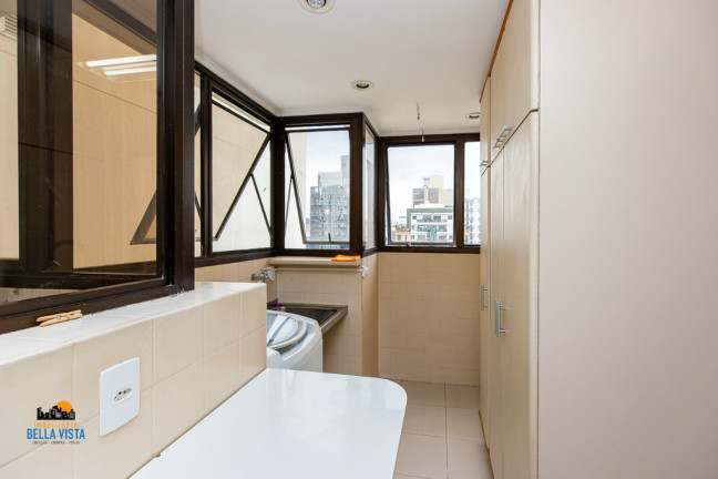 Imagem Apartamento com 3 Quartos à Venda, em Moema - São Paulo Imagem Apartamento com 3 Quartos à Venda, em Moema - São Paulo