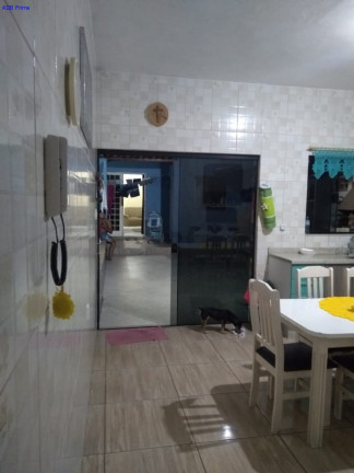 Imagem Sobrado com 5 Quartos à Venda, em Vila Expedicionários Cruzeirenses - Cruzeiro Imagem Sobrado com 5 Quartos à Venda, em Vila Expedicionários Cruzeirenses - Cruzeiro