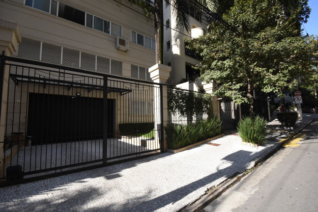 Imagem Imóvel com 4 Quartos à Venda, 367 m² em Jardim Paulista - São Paulo Imagem Imóvel com 4 Quartos à Venda, 367 m² em Jardim Paulista - São Paulo