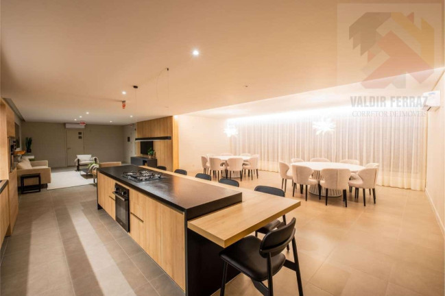 Imagem Apartamento com 2 Quartos à Venda, 71 m² em Centro - Florianópolis