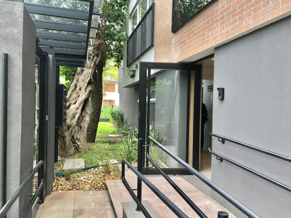 Imagem Cobertura com 2 Quartos à Venda, 130 m² em Menino Deus - Porto Alegre