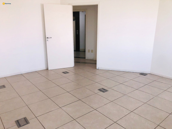 Imagem Sala Comercial à Venda, 294 m² em Centro - Florianópolis Imagem Sala Comercial à Venda, 294 m² em Centro - Florianópolis