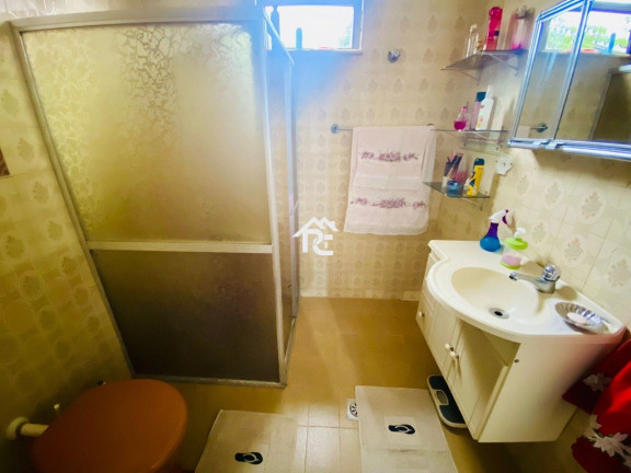 Imagem Casa com 5 Quartos à Venda, 370 m² em Mangueira - São Gonçalo Imagem Casa com 5 Quartos à Venda, 370 m² em Mangueira - São Gonçalo