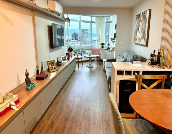 Imagem Apartamento com 2 Quartos à Venda, 76 m² em Centro - Florianópolis Imagem Apartamento com 2 Quartos à Venda, 76 m² em Centro - Florianópolis