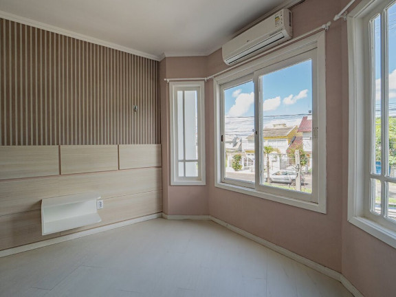 Imagem Casa com 3 Quartos à Venda, 224 m² em Sarandi - Porto Alegre Imagem Casa com 3 Quartos à Venda, 224 m² em Sarandi - Porto Alegre