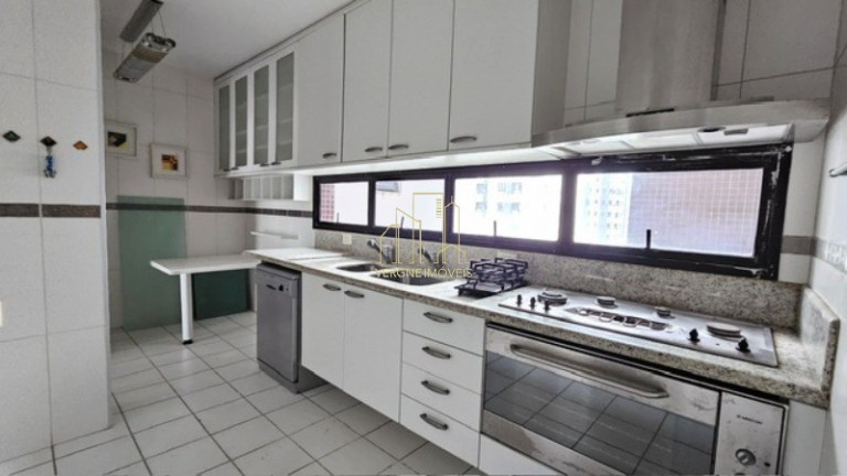 Imagem Imóvel com 4 Quartos à Venda, 215 m² em Candeal - Salvador Imagem Imóvel com 4 Quartos à Venda, 215 m² em Candeal - Salvador