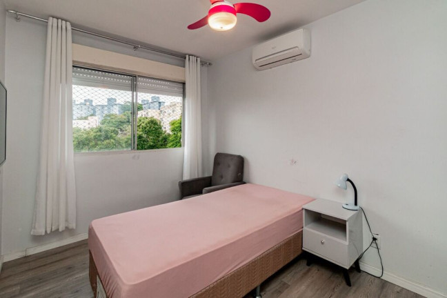 Imagem Apartamento com 3 Quartos à Venda, 63 m² em Santo Antônio - Porto Alegre