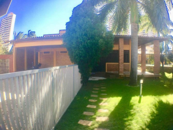 Imagem Casa com 6 Quartos à Venda, 550 m² em Capim Macio - Natal Imagem Casa com 6 Quartos à Venda, 550 m² em Capim Macio - Natal