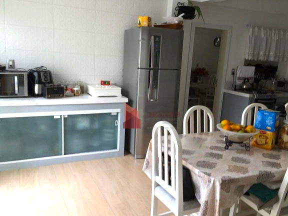 Imagem Casa com 3 Quartos à Venda, 292 m² em Dom Bosco - Itajaí