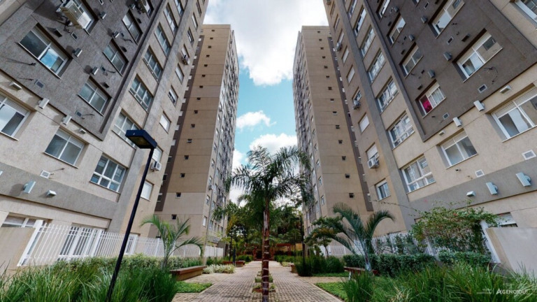 Imagem Imóvel com 2 Quartos à Venda, 50 m² em Jardim Carvalho - Porto Alegre Imagem Imóvel com 2 Quartos à Venda, 50 m² em Jardim Carvalho - Porto Alegre