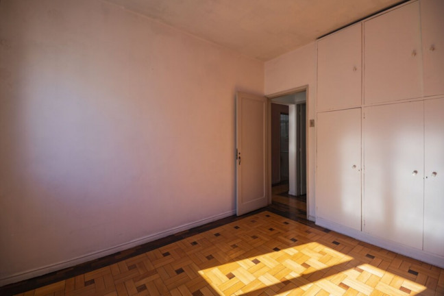 Imagem Imóvel com 3 Quartos à Venda, 88 m² em Bom Fim - Porto Alegre Imagem Imóvel com 3 Quartos à Venda, 88 m² em Bom Fim - Porto Alegre