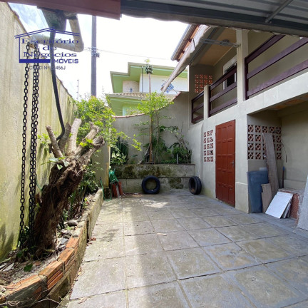 Imagem Casa com 3 Quartos à Venda, 192 m² em Vila Nova - Porto Alegre Imagem Casa com 3 Quartos à Venda, 192 m² em Vila Nova - Porto Alegre