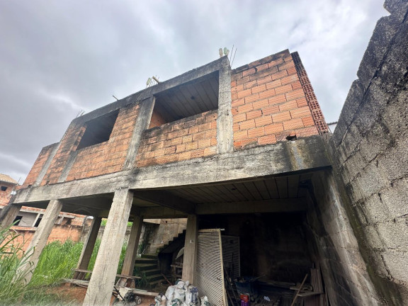Casa com 3 Quartos à Venda, 200 m² em Cândida Ferreira - Contagem