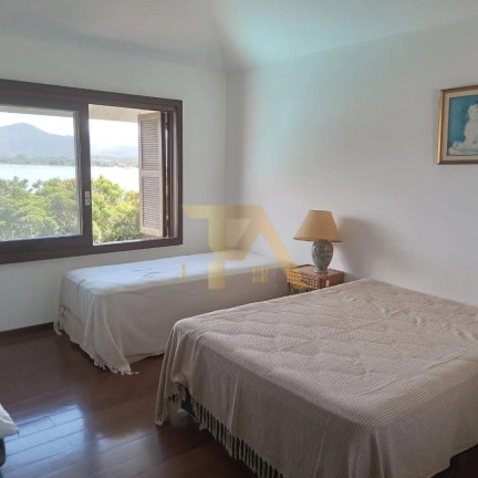 Imagem Imóvel com 3 Quartos à Venda, em Praia Do Rosa - Imbituba Imagem Imóvel com 3 Quartos à Venda, em Praia Do Rosa - Imbituba