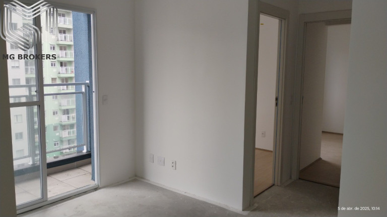 Imagem Imóvel com 2 Quartos à Venda, 43 m² em Santo Cristo - Rio De Janeiro Imagem Imóvel com 2 Quartos à Venda, 43 m² em Santo Cristo - Rio De Janeiro